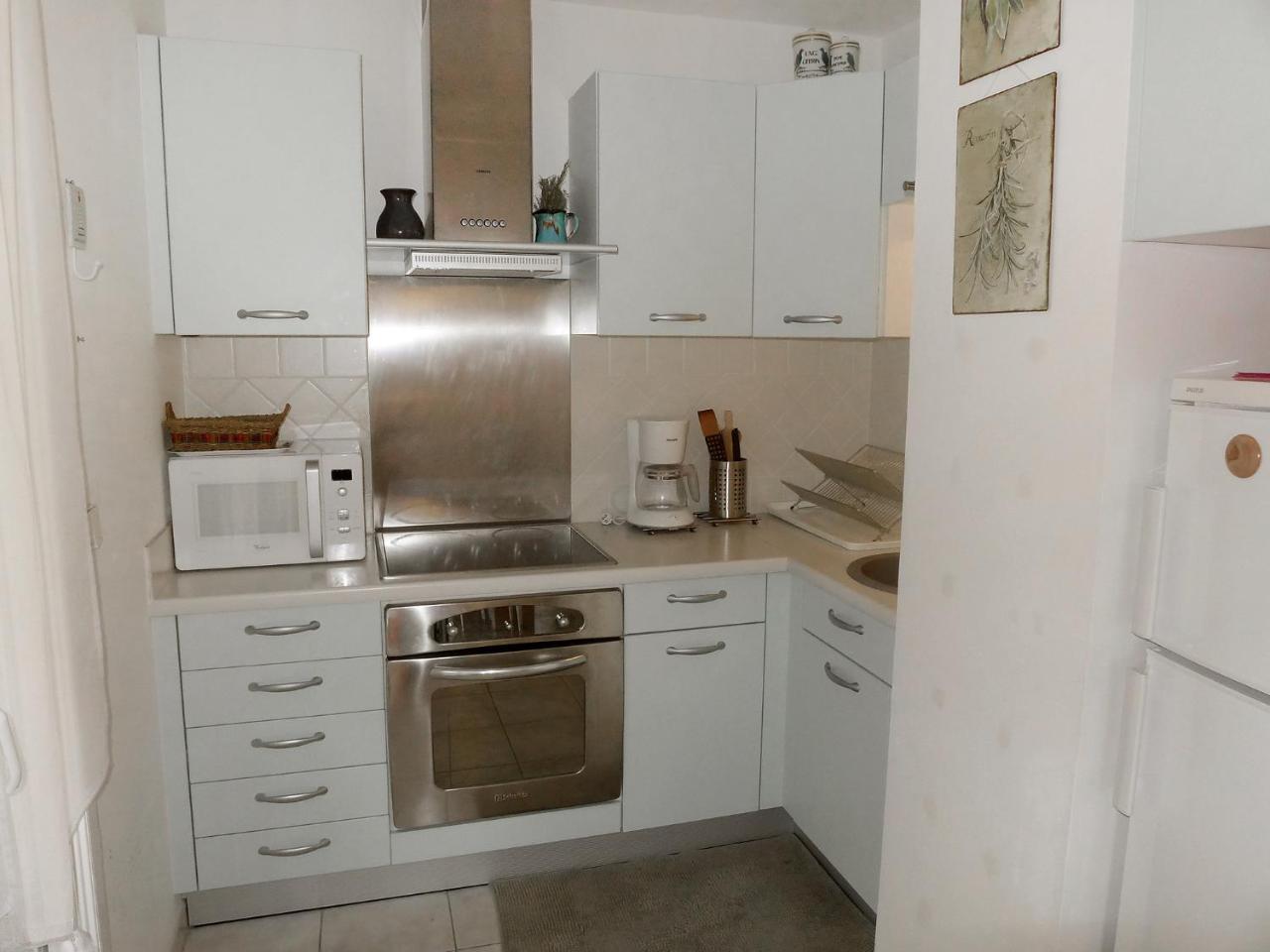 Apartment Le Madrilene By Interhome Saint-Cyr-sur-Mer Eksteriør billede